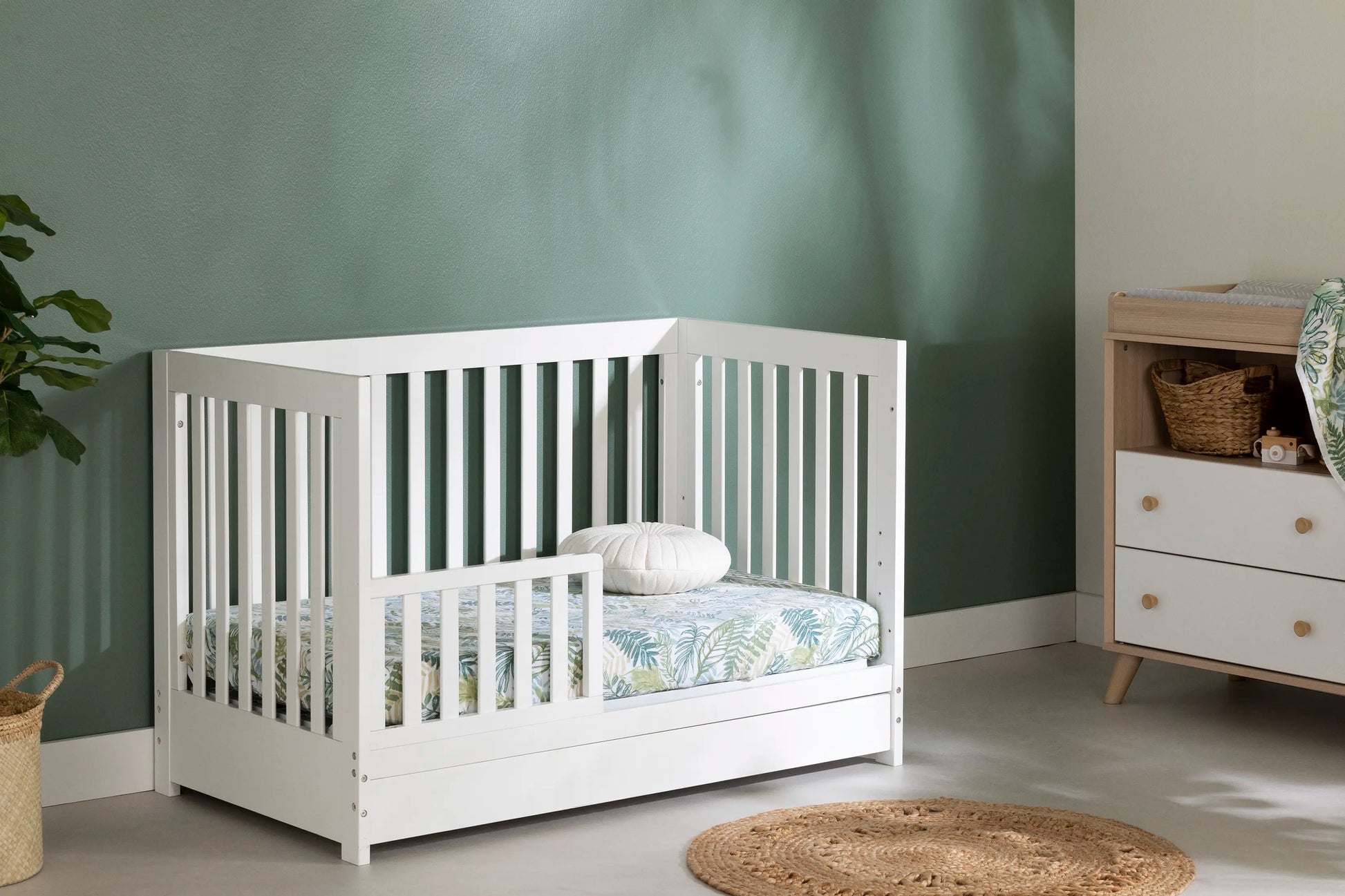 Baby crib with drawers underneath best sale